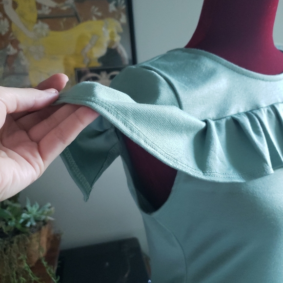 NeeSee's Dresses Boutique Mint Green Ruffle Midi S - Picture 3 of 6